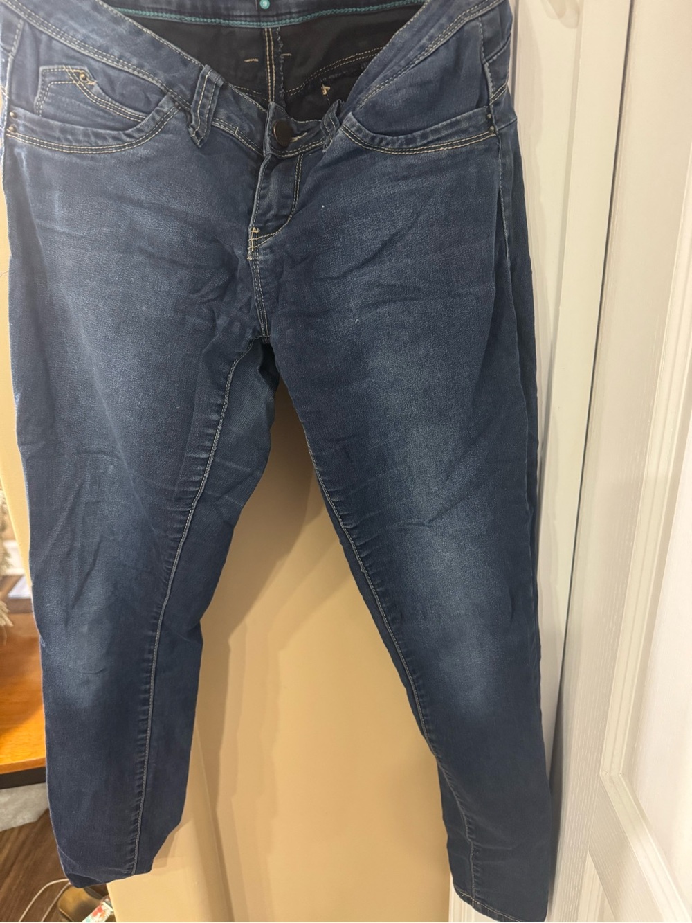 YMI Wanna Betta Butt Women’s Low Rise Jeans Size 9 (CL-3)